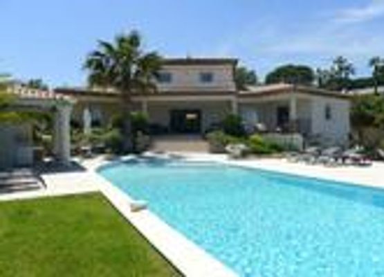 Villa in Sainte Maxime with Sea view