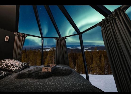 Mountain Glass Room Luxury getaway for two - wild nature experience in Sweden
