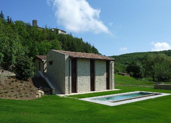 Wonderful private villa in the heart of Umbria with home automation, sauna, jacuzzi, heated pool