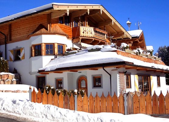 Gorgeous Apartment with Jacuzzi in Kirchberg in Tirol