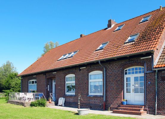 Holiday home Alte Schule Berdum